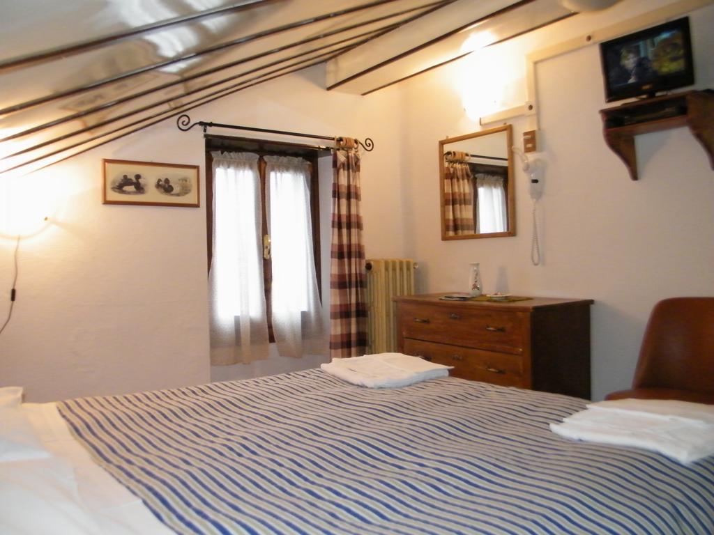 Albergo Ristorante Macugnaga Ruang foto
